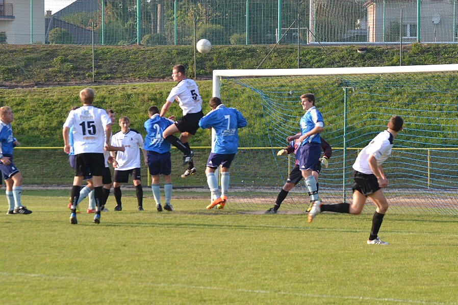 10.06 - Rychnov (bílá) & Chlumec - VOTROK KP autor Petr Reichl