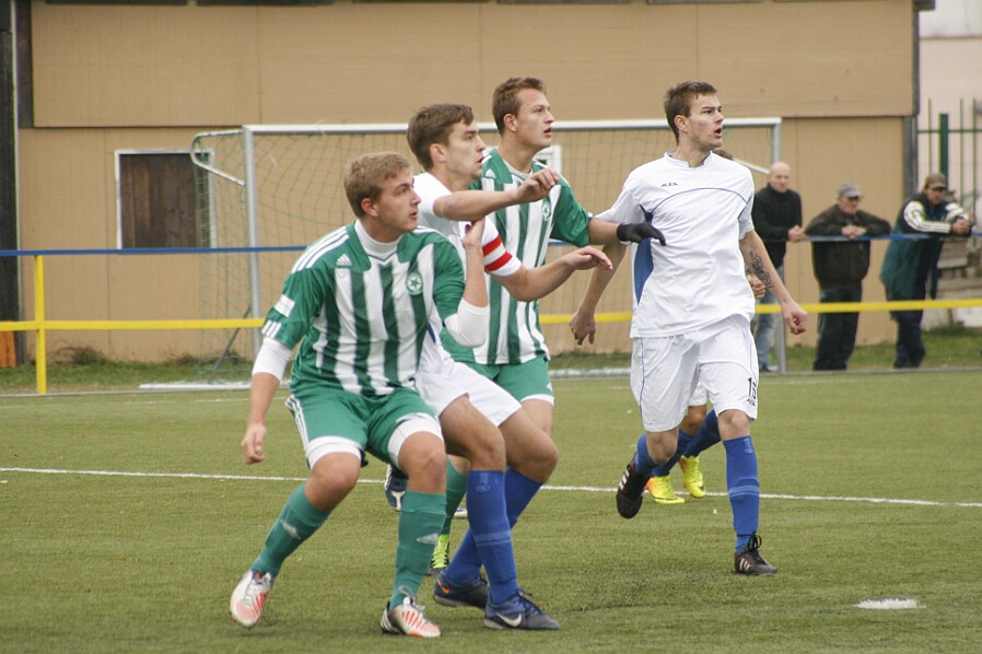 11.02 - Náchod (bílá) - Meteor Praha - česká liga dorostu U19 autor Zdeněk Majer
