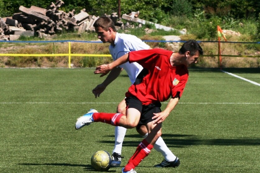 06.07 - Česká liga dorostu - Náchod - Liberec (červená) Česká liga dorostů U 19 B FK Náchod- SK VTJ Rapid Liberec /červené/ pol. 7 : 0 . Jednostranné utkaní. Autor Zdeněk Majer