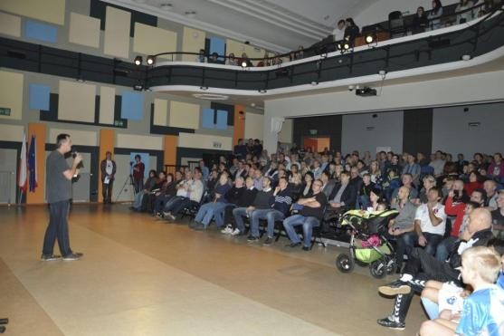 11.27 - Síň slávy broumovského fotbalu © Robert Frydrych