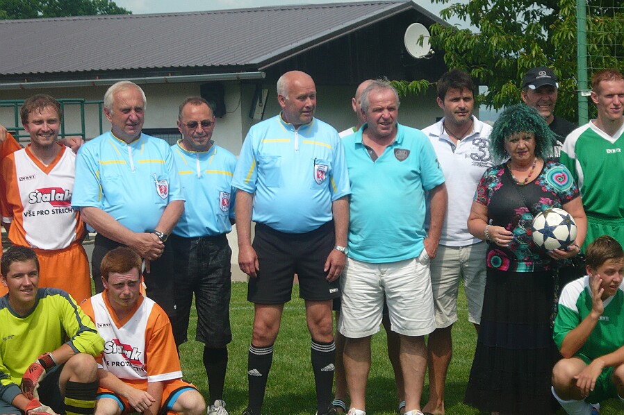 06.13 - OP II. třída - Voděrady A - Javornice Za účasti pana Ladislava Vízka (legendární fotbalový kanonýr a olympijský vítěz), Miroslava Šimůnka (herec a moderátor)...