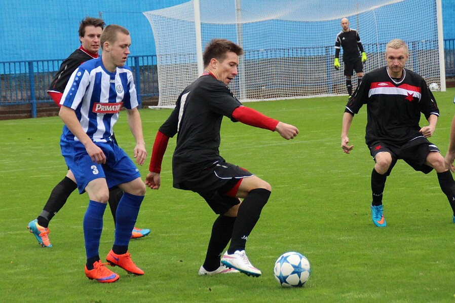 10.17 - KP muži - Náchod A - Slavia H.Králové VOTROK Krajský přebor muži FK Náchod - Slavia Hradec Králové 1 : 1 pol. 1 : 1 na pokutové kopy Náchod 4 : 2. Pohledné...