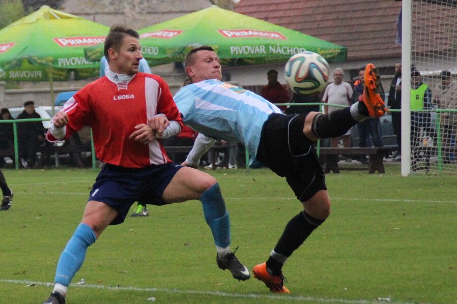 10.25 - KP muži - Provodov - Chlumec Votrok Krajský přebor Sokol Provodov - FK Chlumec n Cidl. (oranžové) 1:6 pol. 0:3. Zasloužené vítězství hostů. Provodov...