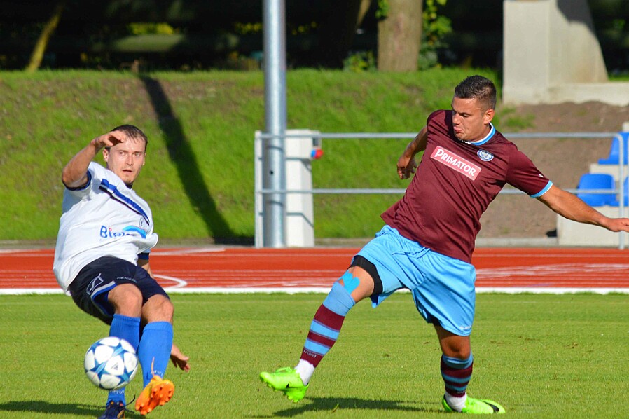 07.23 - Přípravné utkání Náchod - KS Bielawanka Bielava FK Náchod vs KS Bielawanka Bielava 3 : 4, přípravné utkání; stadion Náchod Hamra. Zajímavé utkání se soupeřem hrajícím...