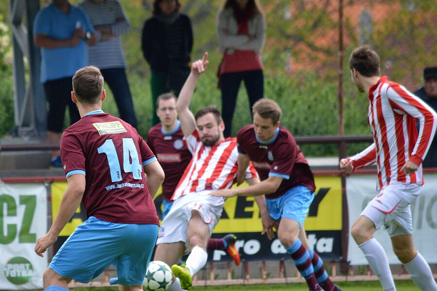 05.13 Divize C - K.Hora - Náchod FORTUNA Divize C; ročník 2016/2017; 25. kolo; Sparta Kutná Hora vs FK Náchod 0 : 0; PK 4 : 5. V utkání dvou posledních...