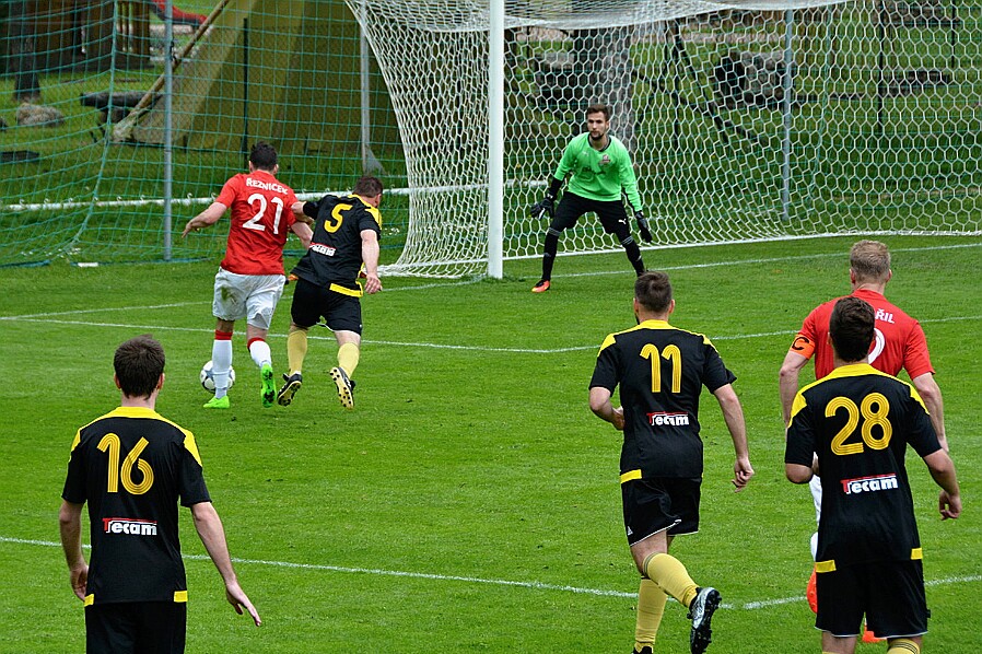 05.13 Divize C - Kratonohy (černožlutá) - Ostrá © M.Lehký