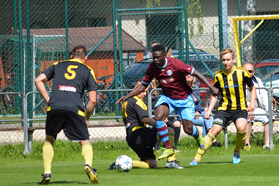 06.10 Divize C - Kratonohy - Náchod FORTUNA Divize C; ročník 2016/2017; 29. kolo; sobota 10. 6. 2017 - 10:15 hodin, stadion FK Kratonohy; FK Kratonohy vs FK...