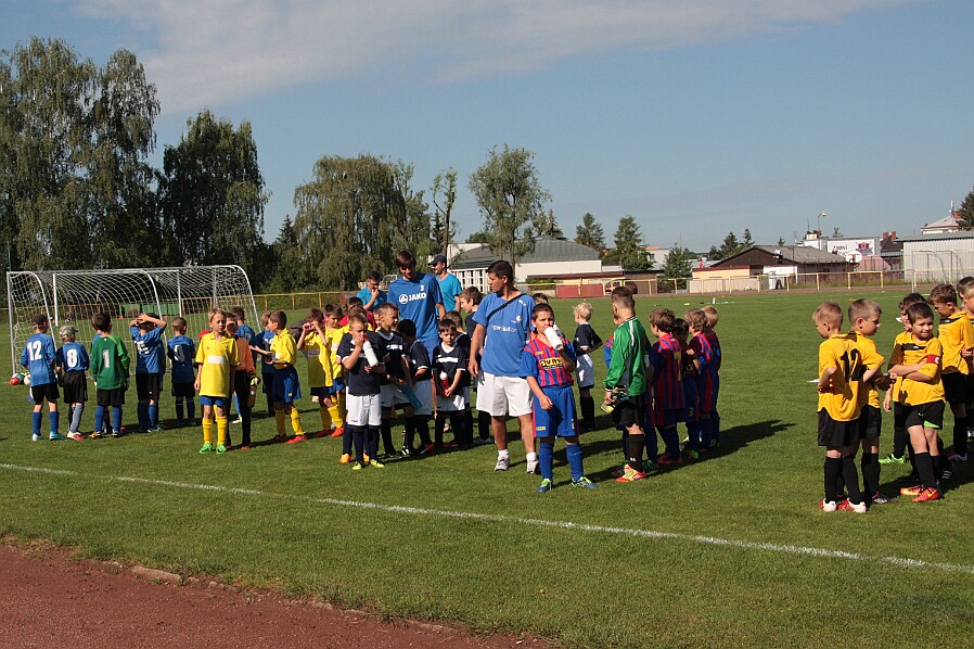06.11 - Finále OP Rk ml. přípravky - Rychnov Finále okresního přeboru mladší přípravky OFS Rychnov: Týniště/Albrechtice, Borohrádek, Častolovice, Ohnišov, Rychnov B,...