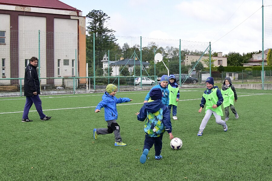 09-Fotbálek