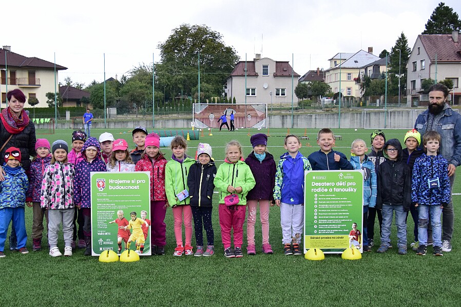 09.25 - Den náborů - FC Spartak Rychnov nK © Petr Reichl