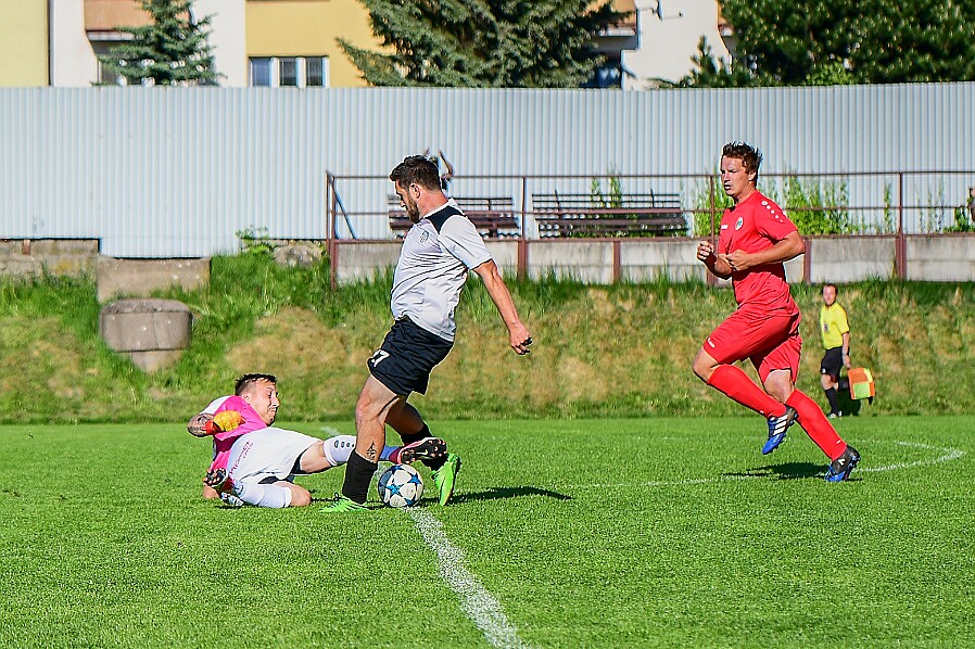 05.13 - 1. A třída - Police - Úpice © M.Holub