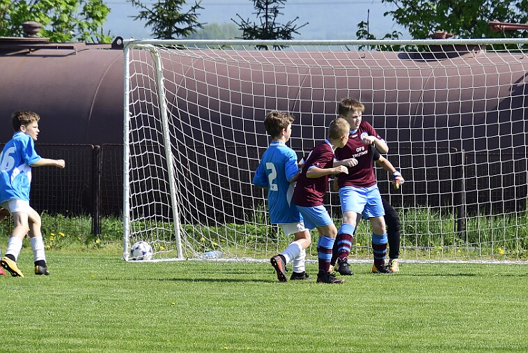 20180501 02-NA-TU 001 null