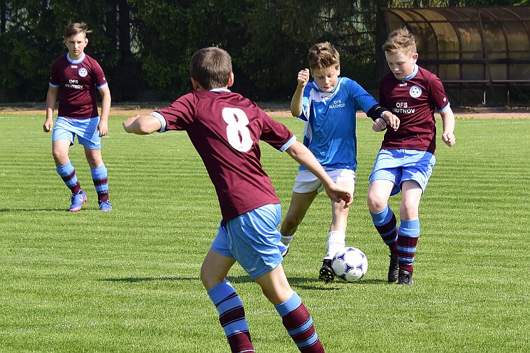 20180501 02-NA-TU 003 null