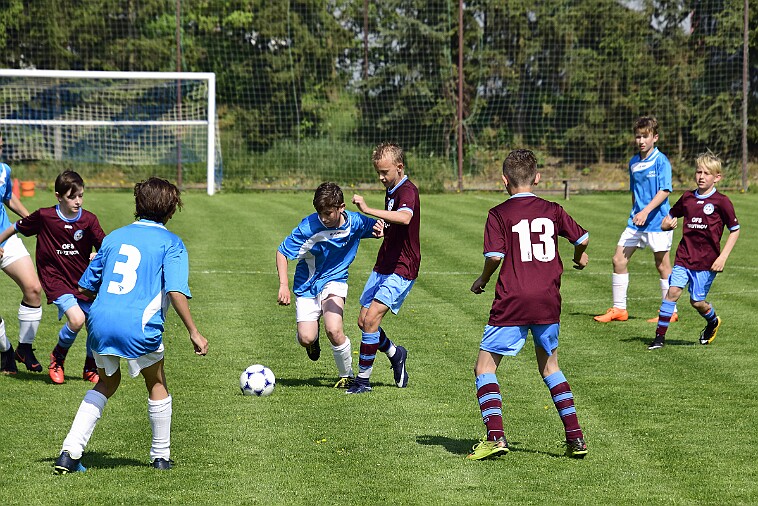 20180501 02-NA-TU 011 null