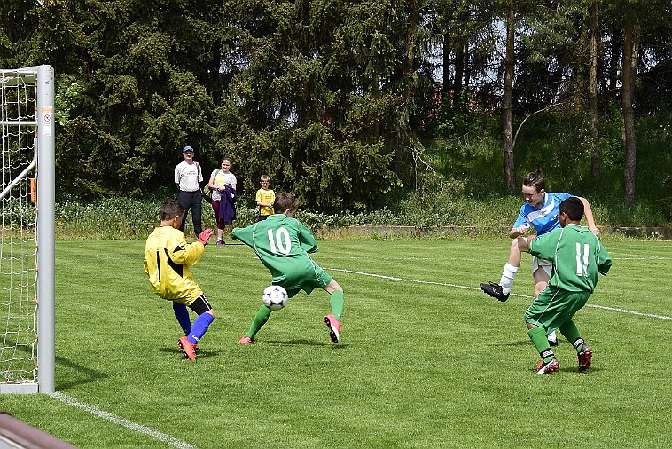 20180501 05-JI-NA 013 null