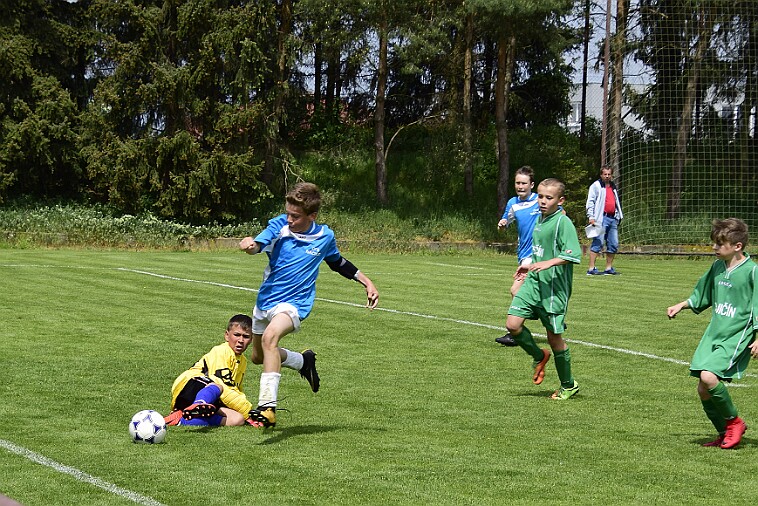 20180501 05-JI-NA 015 null