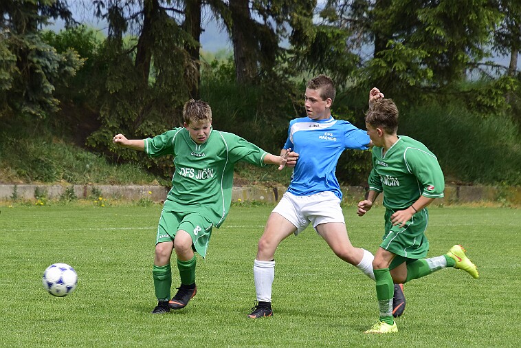 20180501 05-JI-NA 020 null