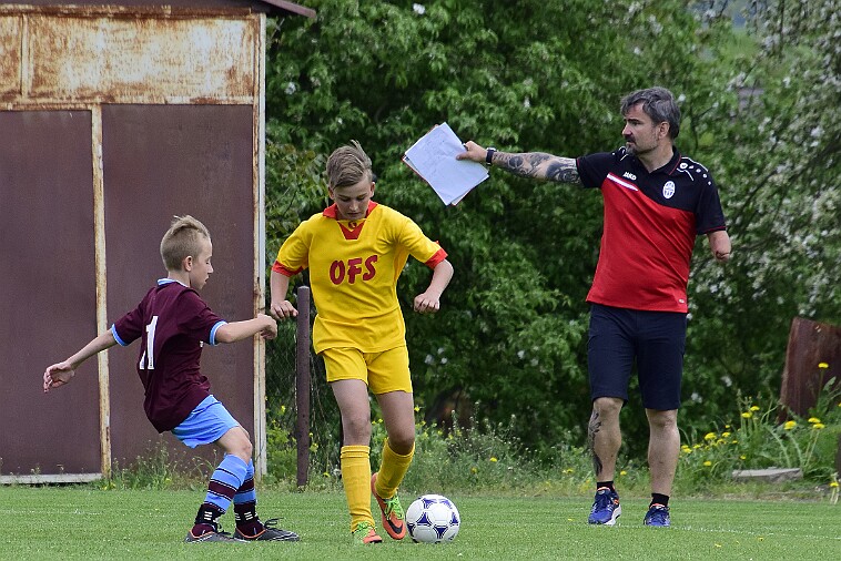 20180501 06-TU-HK 008 null