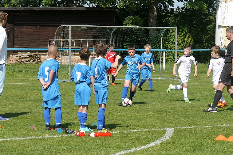 02 HK-JC 20180508 0011 null