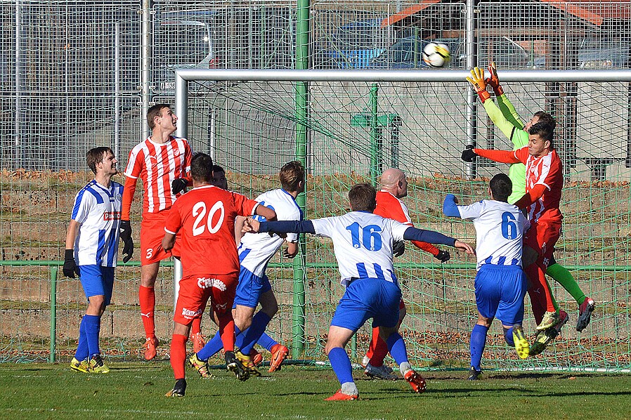 11.18 - Divize C - Mšeno+Jablonec nN - Náchod © Michal Malý FORTUNA Divize C; ročník 2018/2019; 15. kolo; Jiskra Mšeno-Jablonec nN vs FK Náchod 7 : 0; Hrozivý...