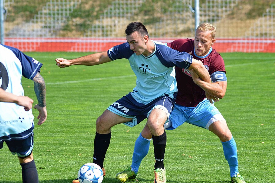 07.20 - Přípravné utkání - Holice - Náchod A © Michal Malý * První přípravné utkání na novou divizní sezónu: SK Holice vs FK Náchod 1 : 6 (1 : 1); nepříjemný soupeř...