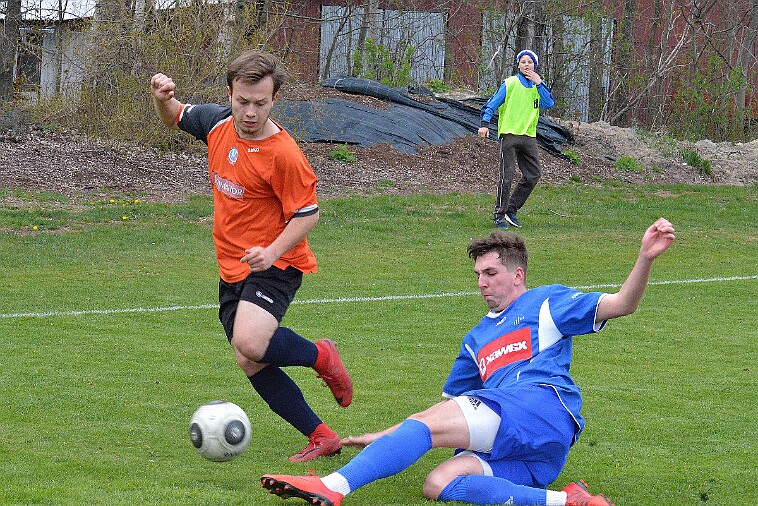 FKN B-Provodov vs SK Týniště nO 4 : 3 null