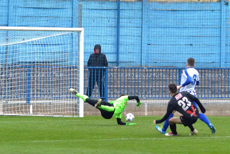 FKN vs FK Čáslav 1 : 1; PK 7 : 6 null