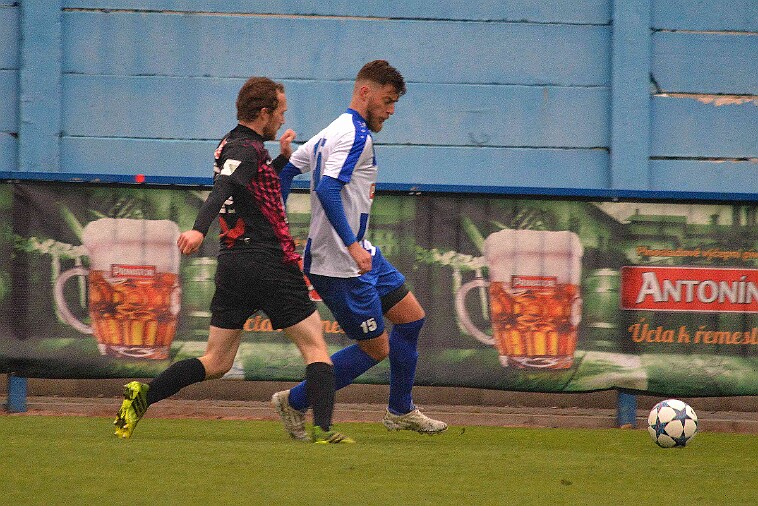 FKN vs FK Čáslav 1 : 1; PK 7 : 6 null