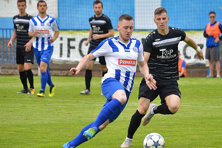 FK Náchod vs SK Český Brod 1 : 1; PK 4 : 2 null