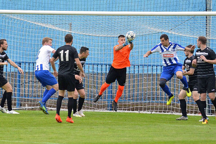 FK Náchod vs SK Český Brod 1 : 1; PK 4 : 2 null