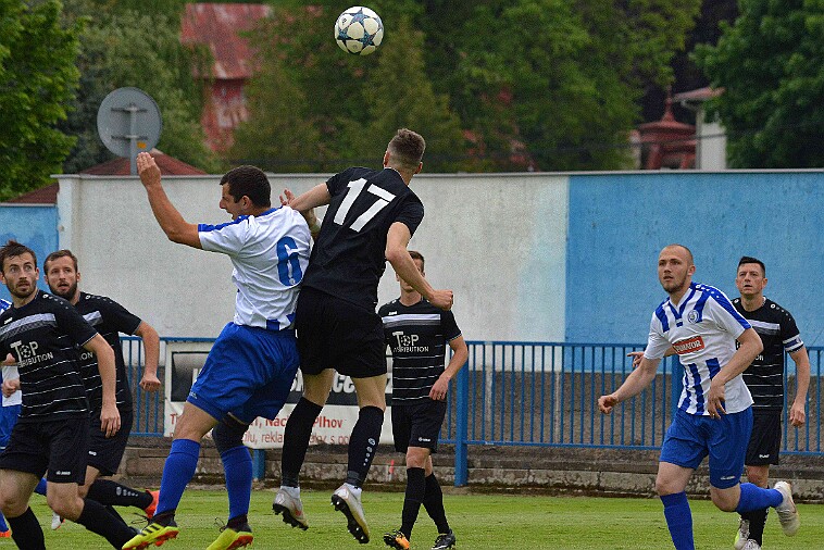 FK Náchod vs SK Český Brod 1 : 1; PK 4 : 2 null