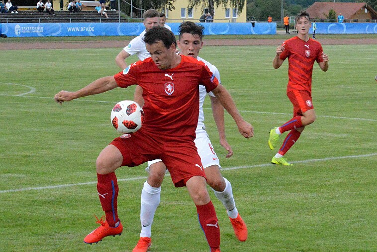 Dolny Šlask, Polsko vs KFS KHK 2 - 2 null