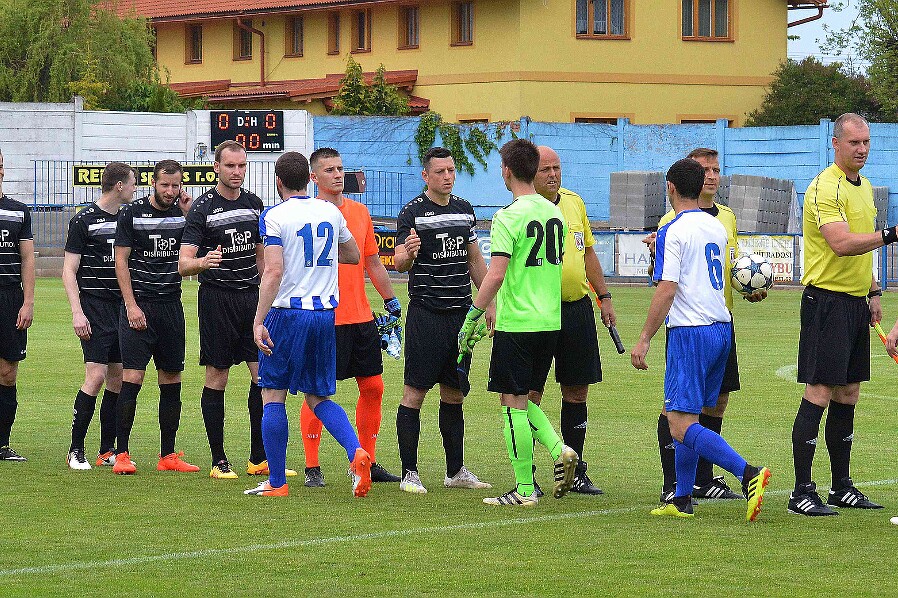 05.25 - Divize C - Náchod - Český Brod © Michal Malý * FORTUNA Divize C; ročník 2018/2019; 27. kolo; FK Náchzod vs SK Český Brod 1 : 1; PK 4 : 2; Neproměňování...