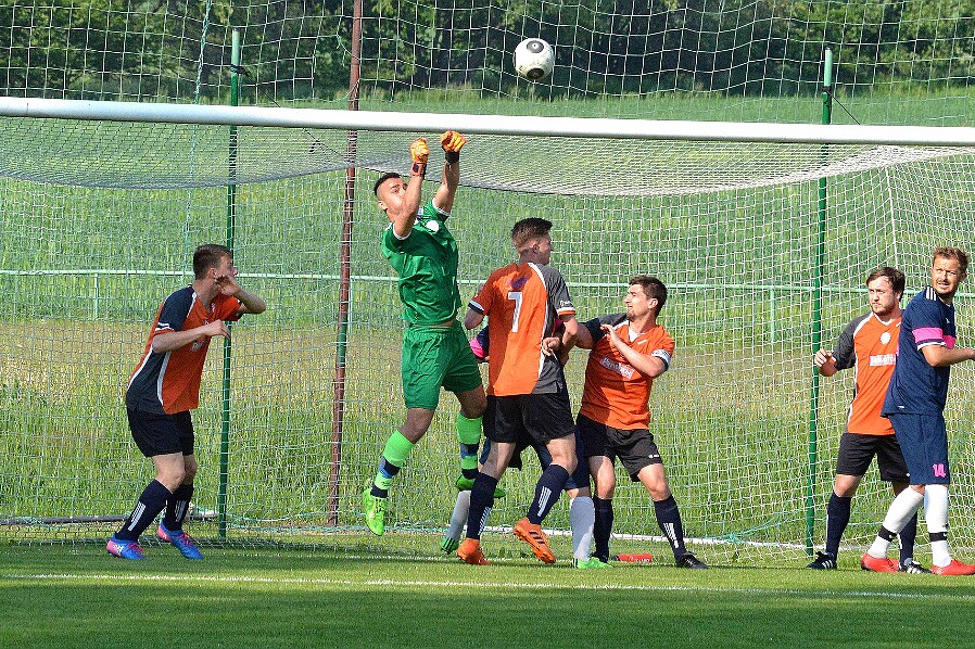 05.26 - 1.A třída - Náchod B - Velké Poříčí. - hř. Provodov © Michal Malý * AM GNOL 1. A třída mužů; ročník 2018/2019; 27. kolo; FK Náchod b-Provodov vs TJ Velké Poříčí 1 : 1; PK 4...