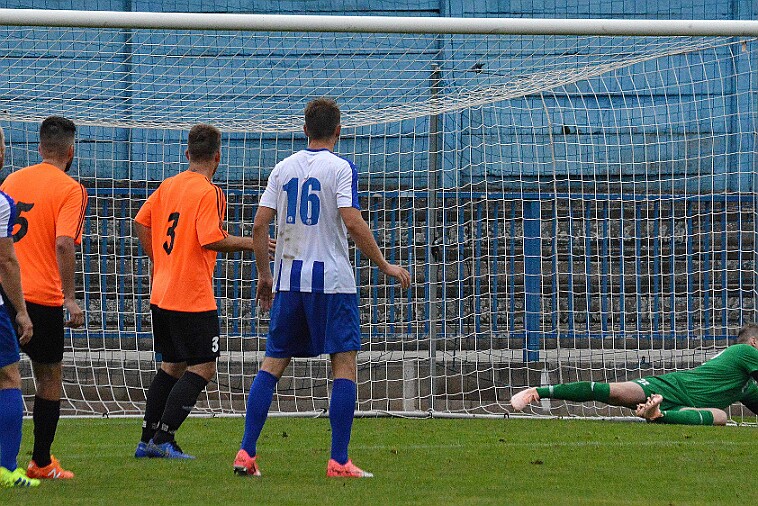 FK Náchod vs FK Letohrad 1 : 1; PK 5 : 3 null