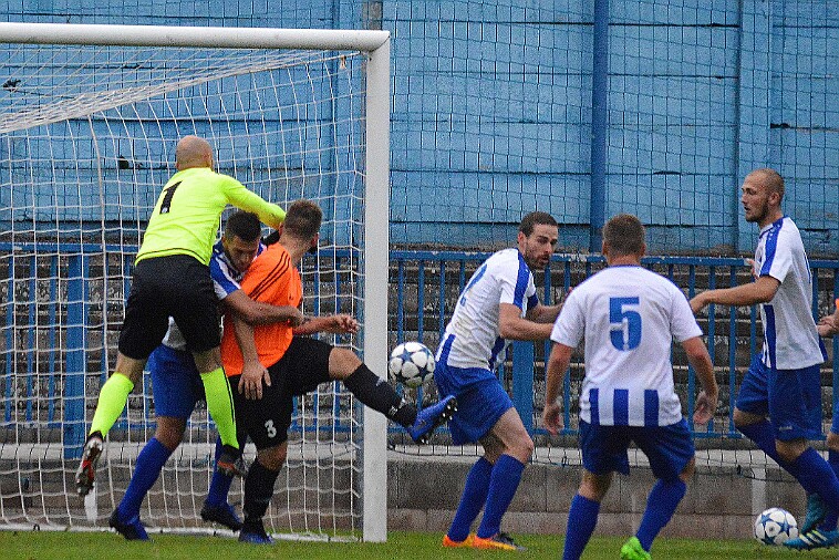 FK Náchod vs FK Letohrad 1 : 1; PK 5 : 3 null