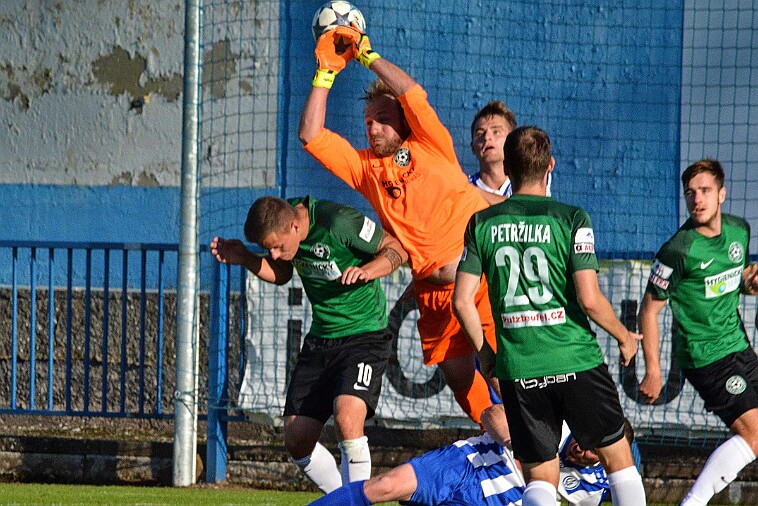 FK Náchod vs TJ Velké Hamry 0 : 0; PK 2 :4 null