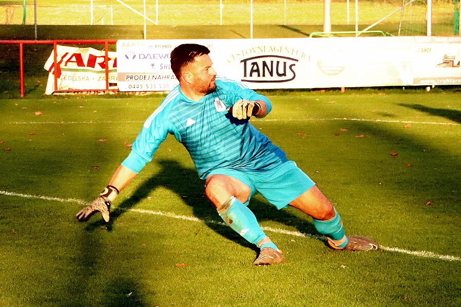 10.27 - SYNYT - OP II. třídy OFS RK - Černíkovice - Čatolovice © Petr Reichl * Černíkovice: Za nádherného počasí jsme chtěli v posledním domácím zápase uspět, zápas se nám vydařil,...