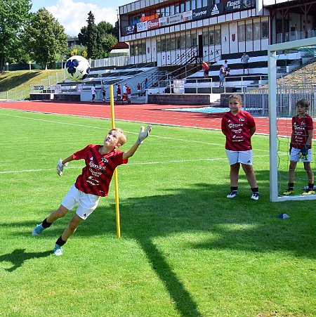 3-Brankářský trenink s Davidem Holoubkem a Honzou Vránou