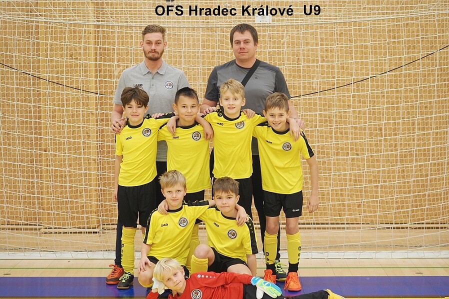 2022 1211 - Hradec Králové - Zimní halová liga U9 a U10 - ©LD Výsledky © Lubomír Douděra