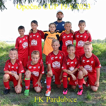 FK Pardubice červená