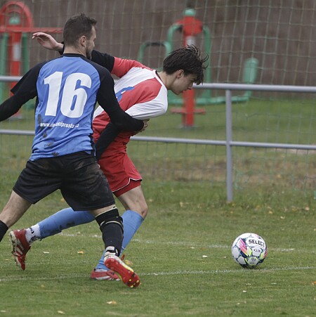 251028 - Lovčice A - Slavia Hradec C - 8. liga DAHASL OP dospělí OFS HK - ©ZH