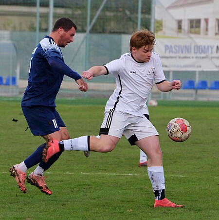 251108 - Hronov - Deštné+N.Město B - 8. liga OP OFS NA - ©VM