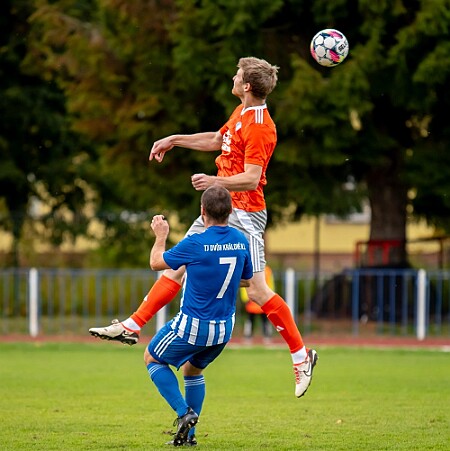 251012 - Dvůr Králové - Vrchlabí A - STARMON KP mužů - ©RJ