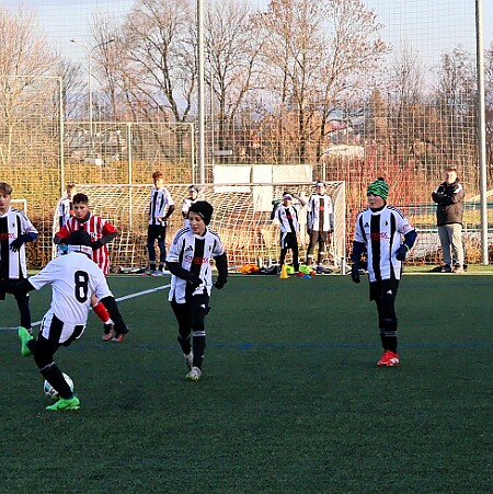 251207 - Dobruška - Zimní liga mladších žáků - ©PR Rychnov - Náchod - Slavia H.Králové - Nemošice Výsledky © Petr Reichl