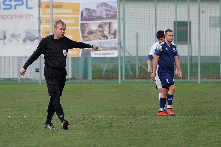 img014 8liga NA AFK Hronov - Destne-N.Mesto B 20251108 foto Vaclav Mlejnek null