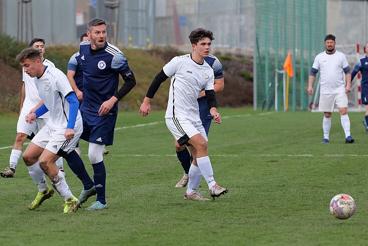 img018 8liga NA AFK Hronov - Destne-N.Mesto B 20251108 foto Vaclav Mlejnek null