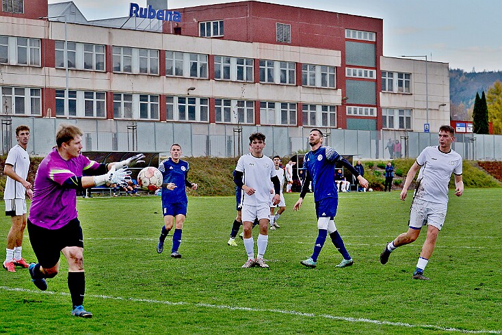 img020 8liga NA AFK Hronov - Destne-N.Mesto B 20251108 foto Vaclav Mlejnek null