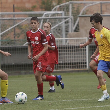 250823 - H.Králové Slavia - Benešov - 3. česká liga dorostu U17 - sk. C - ©ZH Zápis o utkání © Zdeněk Hrobský
