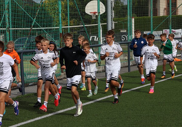 0815 - Zahájení a rozcvička 0815 - Zahájení a rozcvička